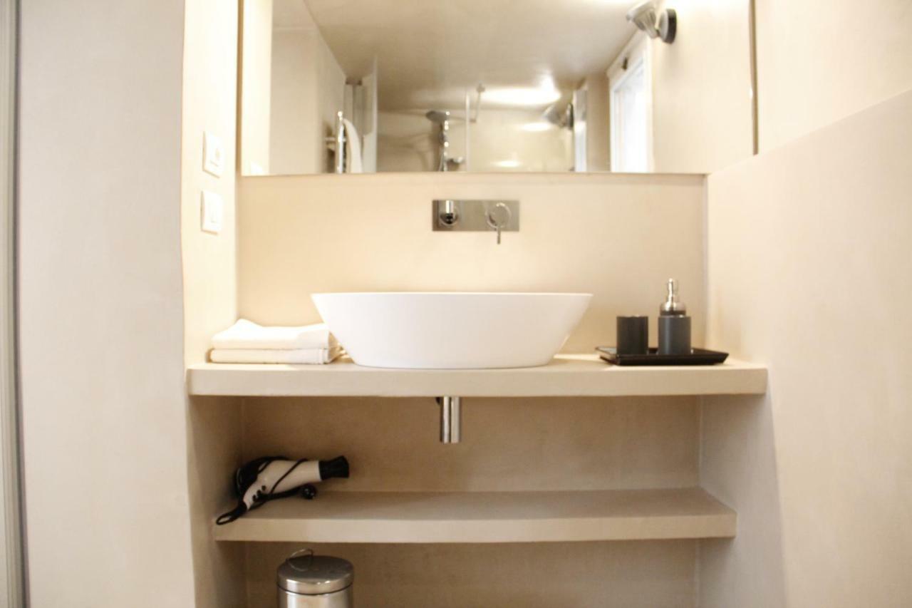 Art Apartment Velluti ฟลอเรนซ์ ภายนอก รูปภาพ