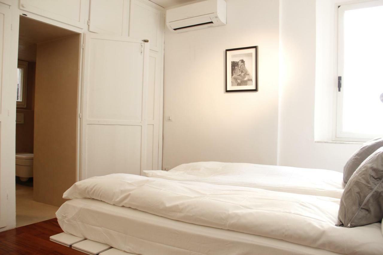 Art Apartment Velluti ฟลอเรนซ์ ภายนอก รูปภาพ